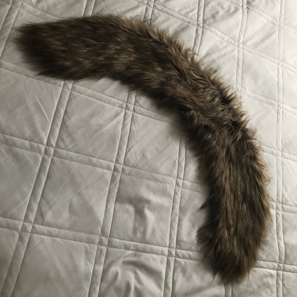 Faux fur collar - Picture 6 of 9